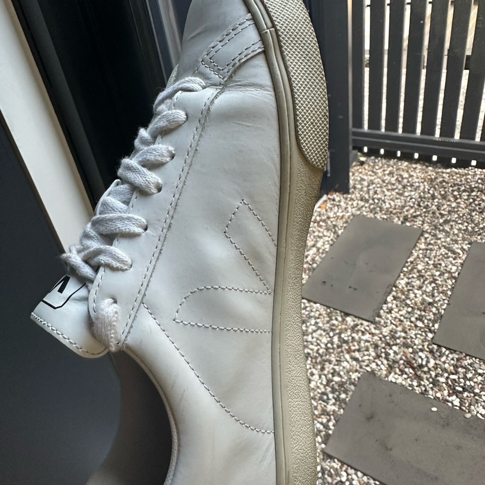 Women’s Veja Esplar White sneakers - 38 - Picture 9 of 16